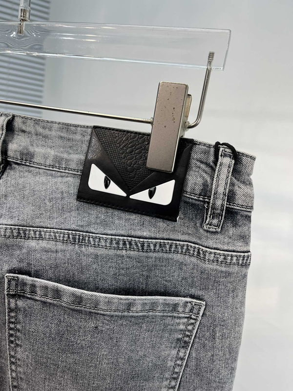 ブランドジーンズ角部分ディテール